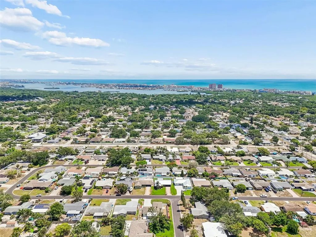 13541 87th Place Seminole FL 33776