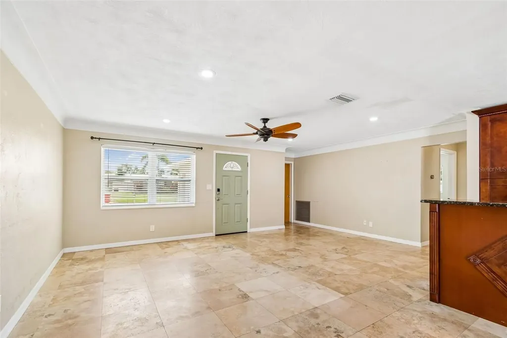 13541 87th Place Seminole FL 33776
