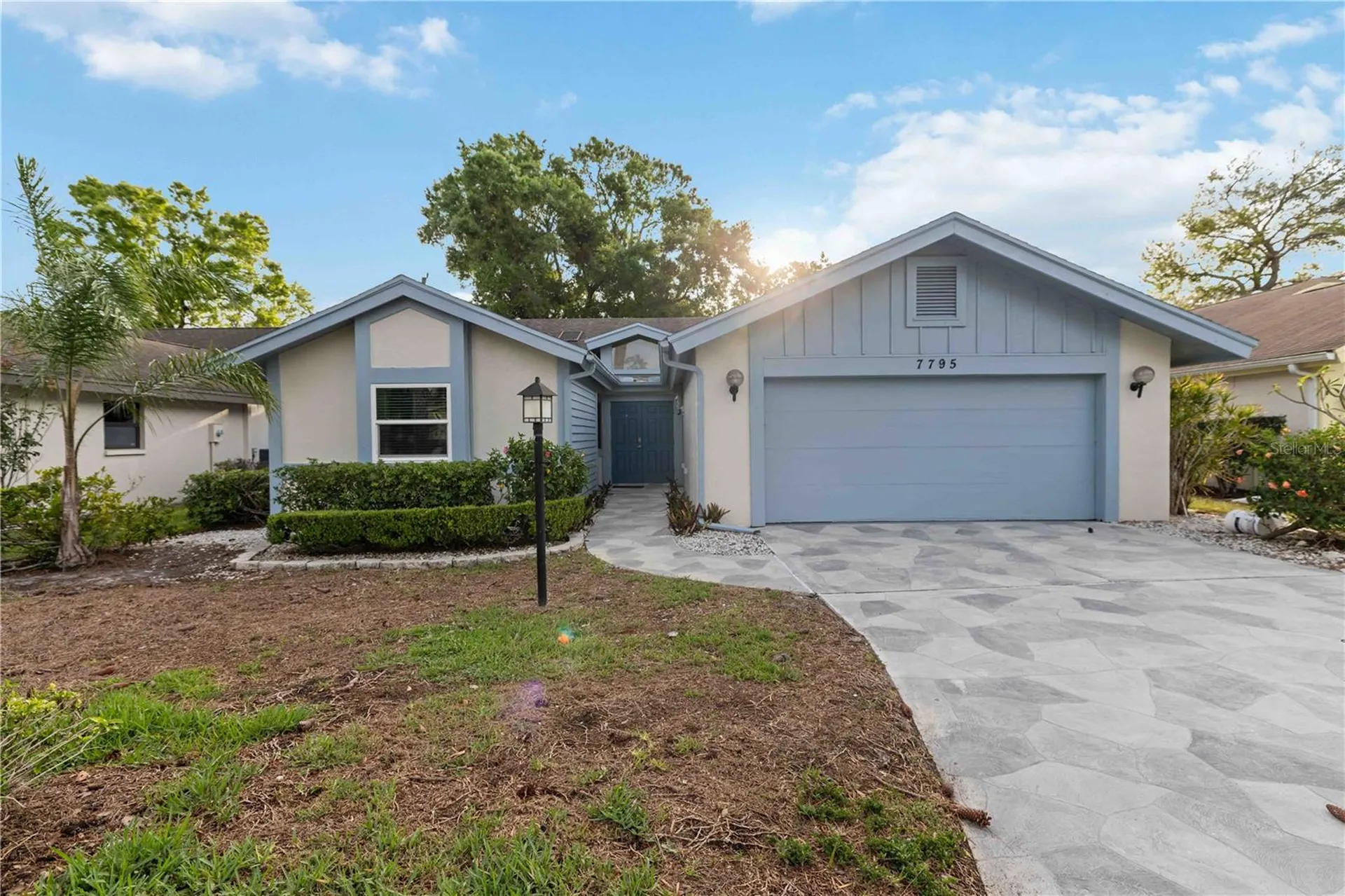 7795 Pine Trace Sarasota FL 34243