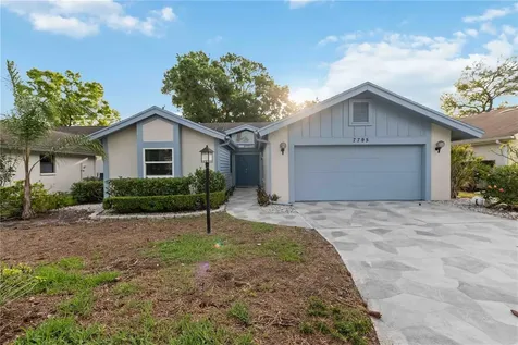 7795 Pine Trace Sarasota FL 34243