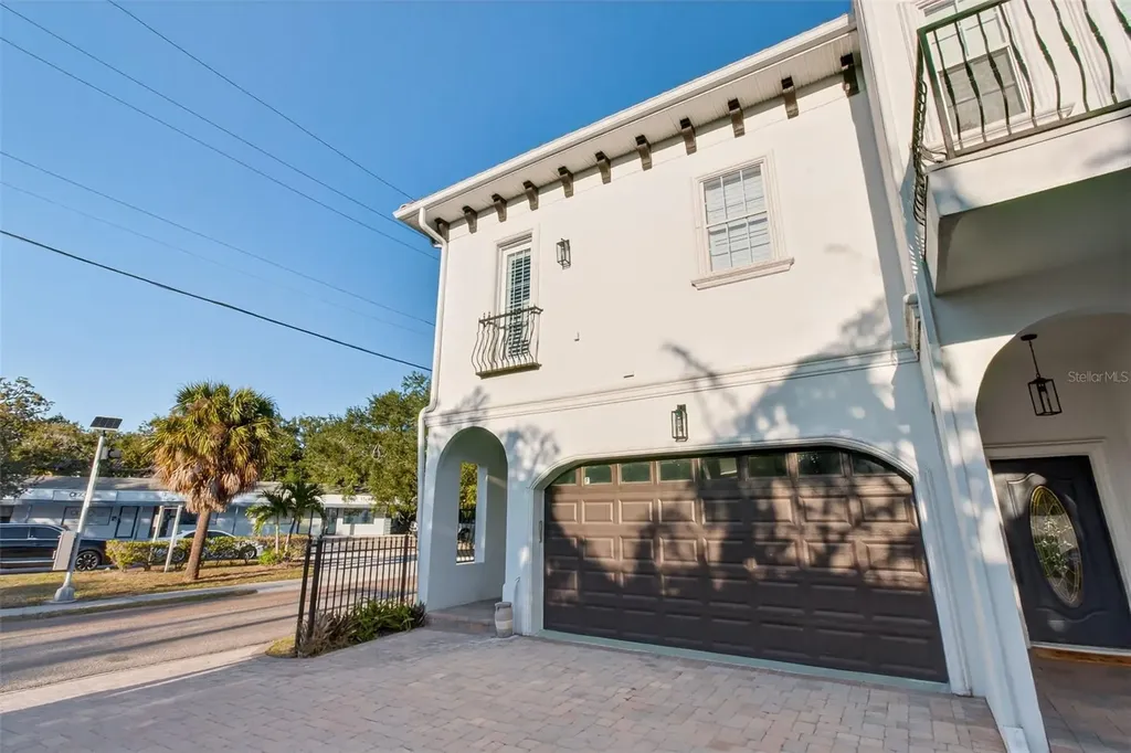 5601 Bayshore Boulevard Tampa FL 33611