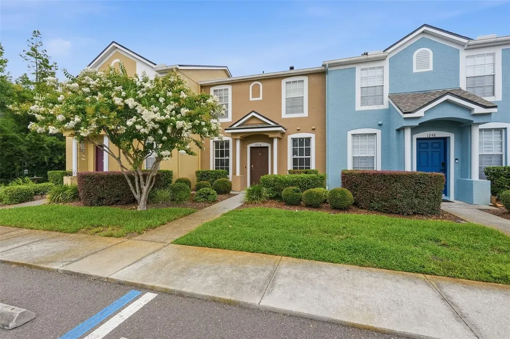 1250 Charlesworth Drive Wesley Chapel FL 33543