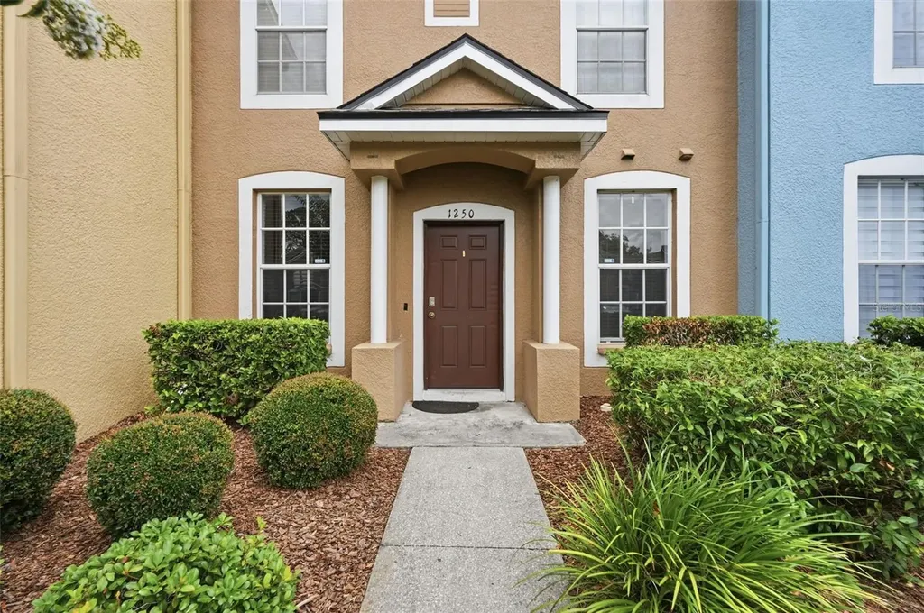 1250 Charlesworth Drive Wesley Chapel FL 33543