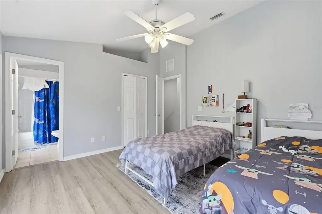 1250 Charlesworth Drive Wesley Chapel FL 33543