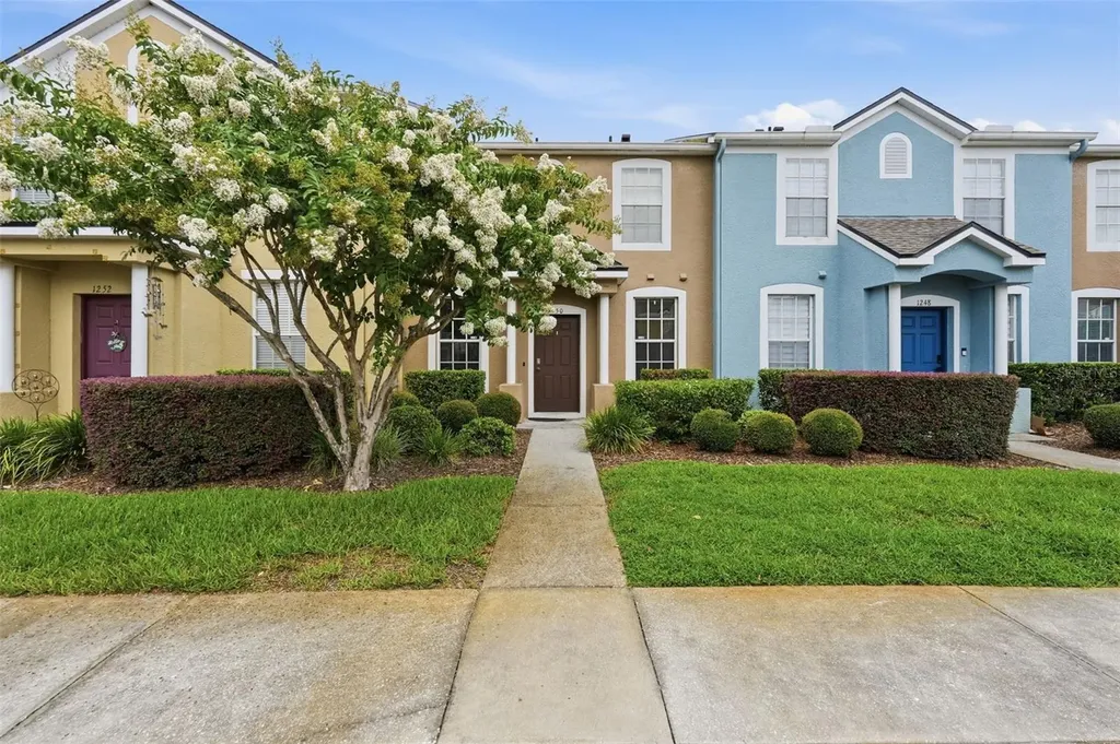 1250 Charlesworth Drive Wesley Chapel FL 33543