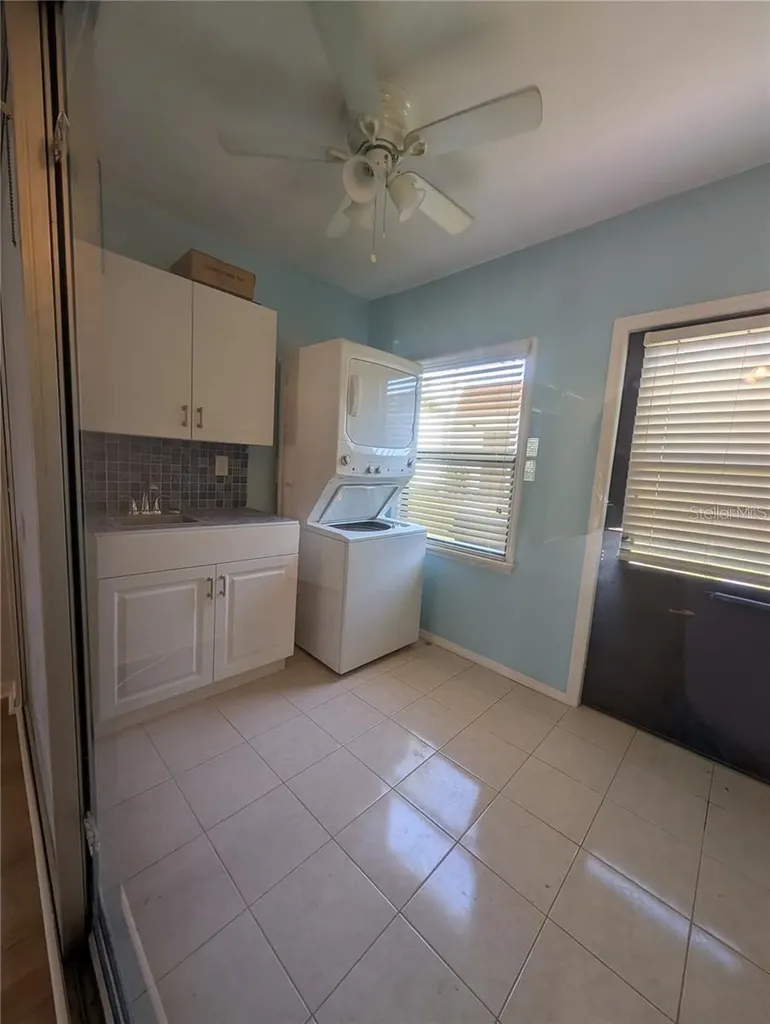 13850 Oakwood Lane Seminole FL 33776