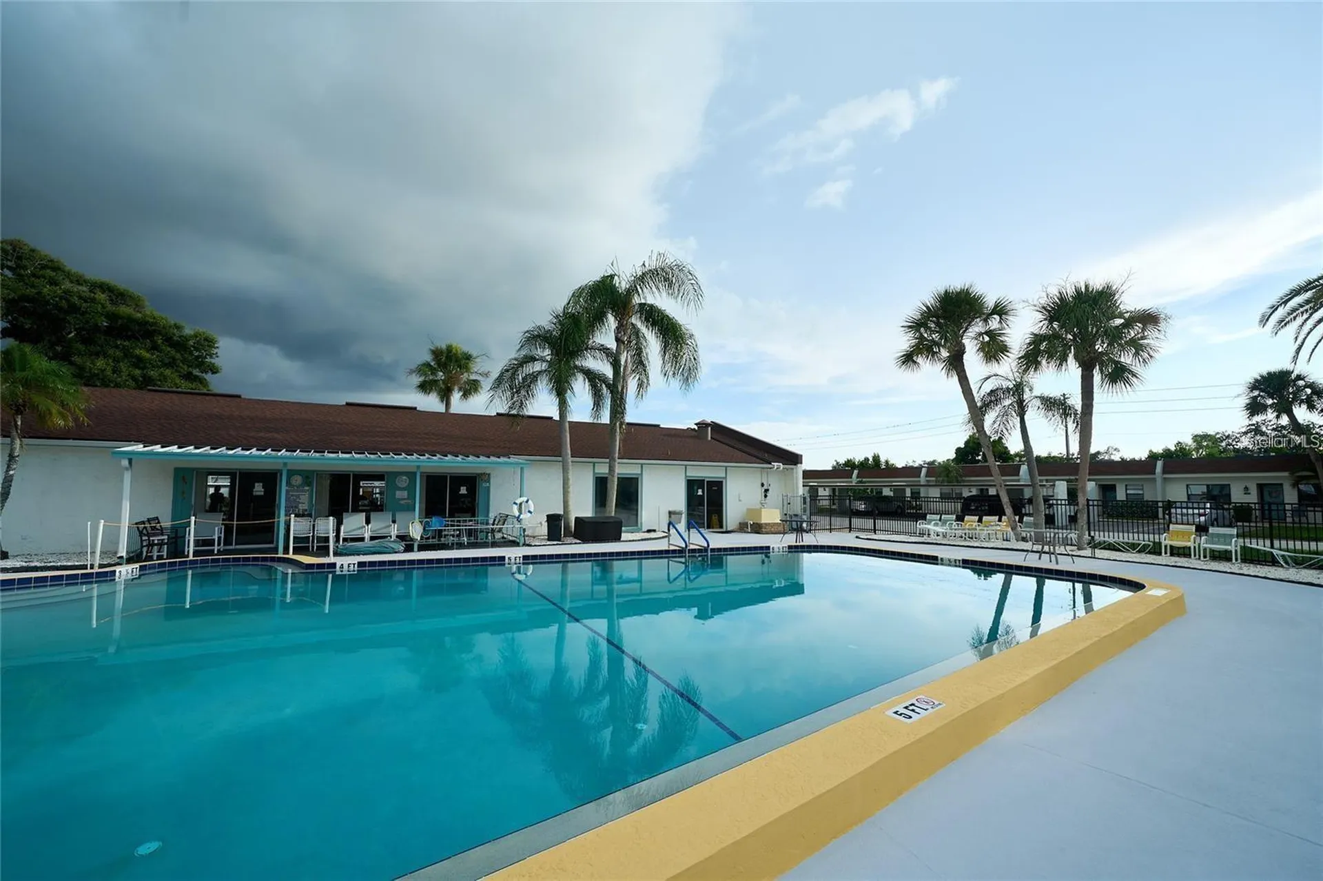 13850 Oakwood Lane Seminole FL 33776