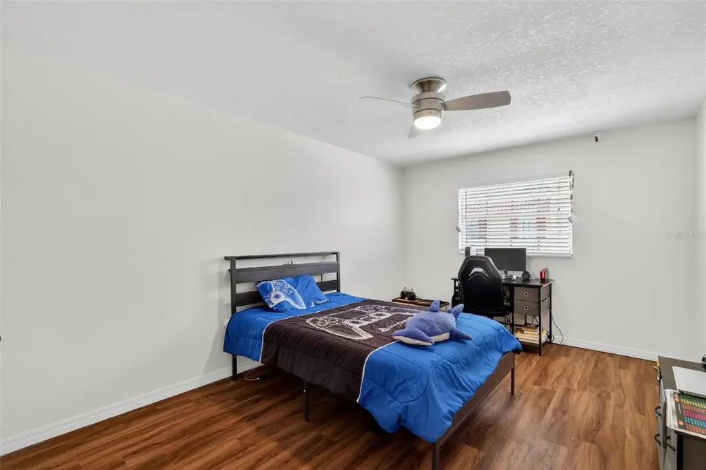 1112 W Main Street Leesburg FL 34748