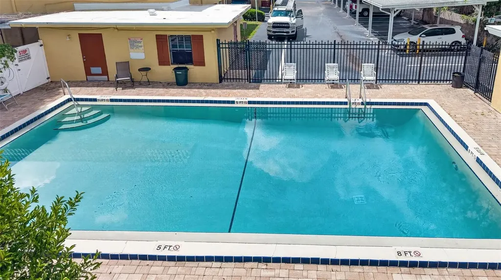 1112 W Main Street Leesburg FL 34748