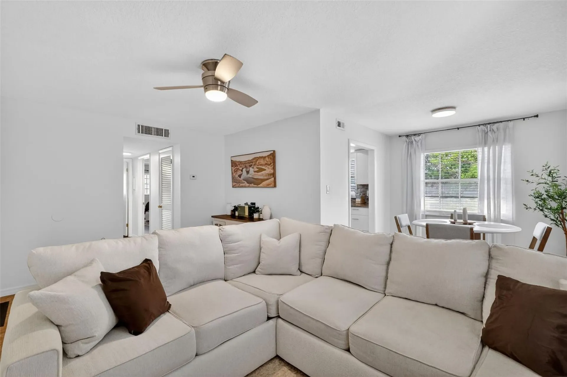 1112 W Main Street Leesburg FL 34748