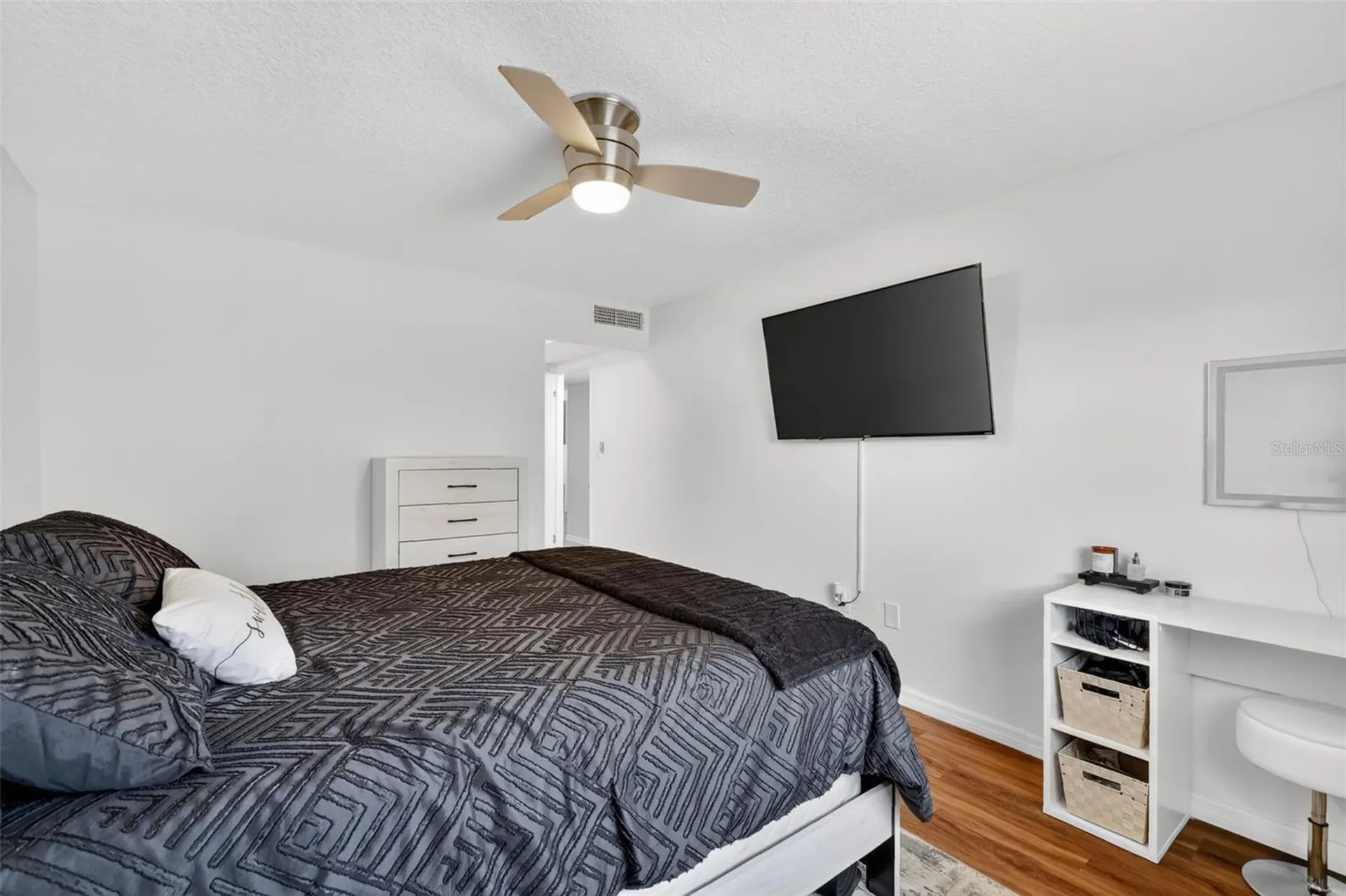 1112 W Main Street Leesburg FL 34748