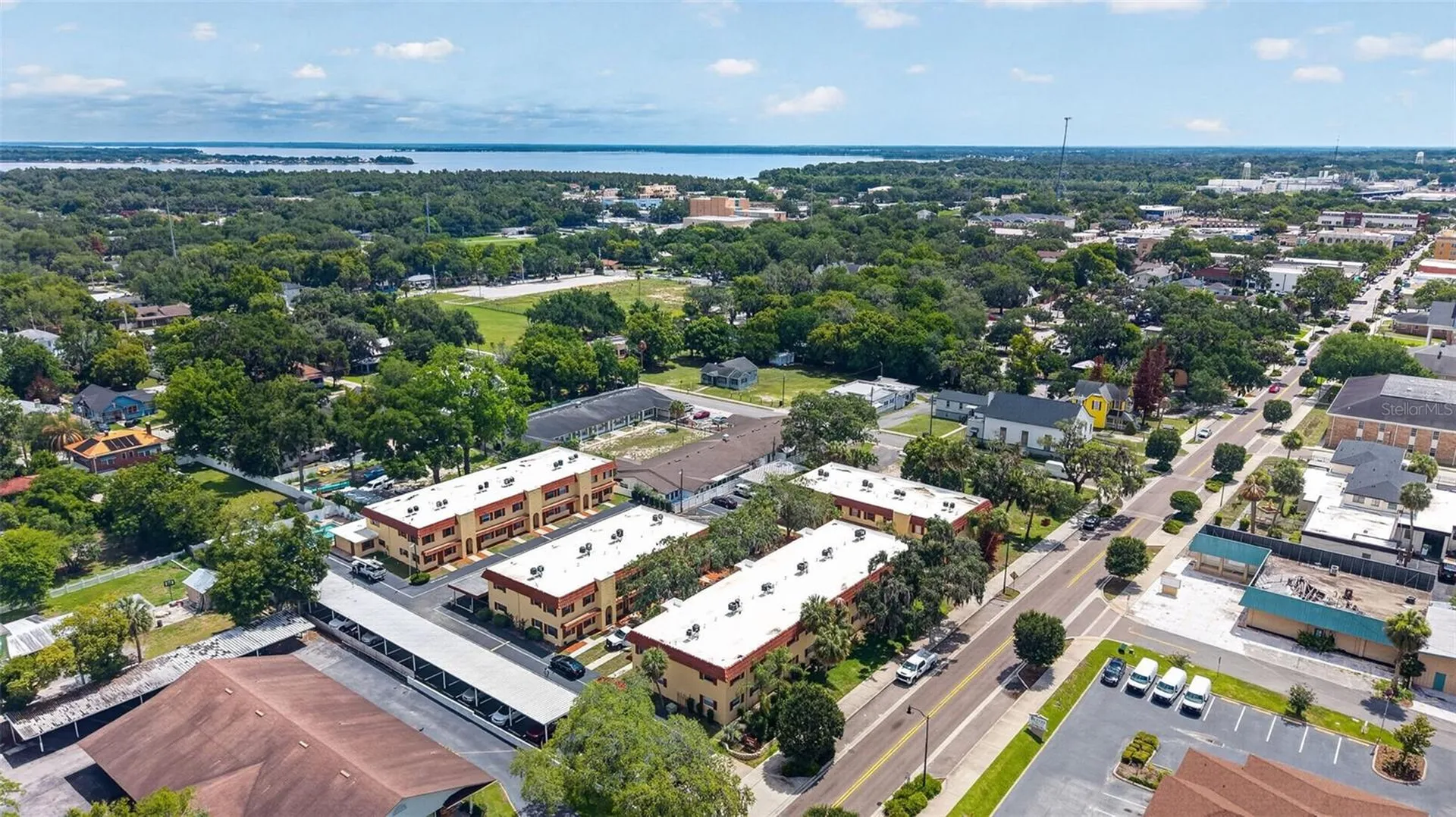 1112 W Main Street Leesburg FL 34748