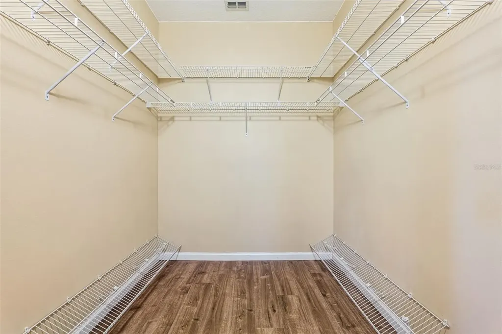 203 Heron Point Way Deland FL 32724