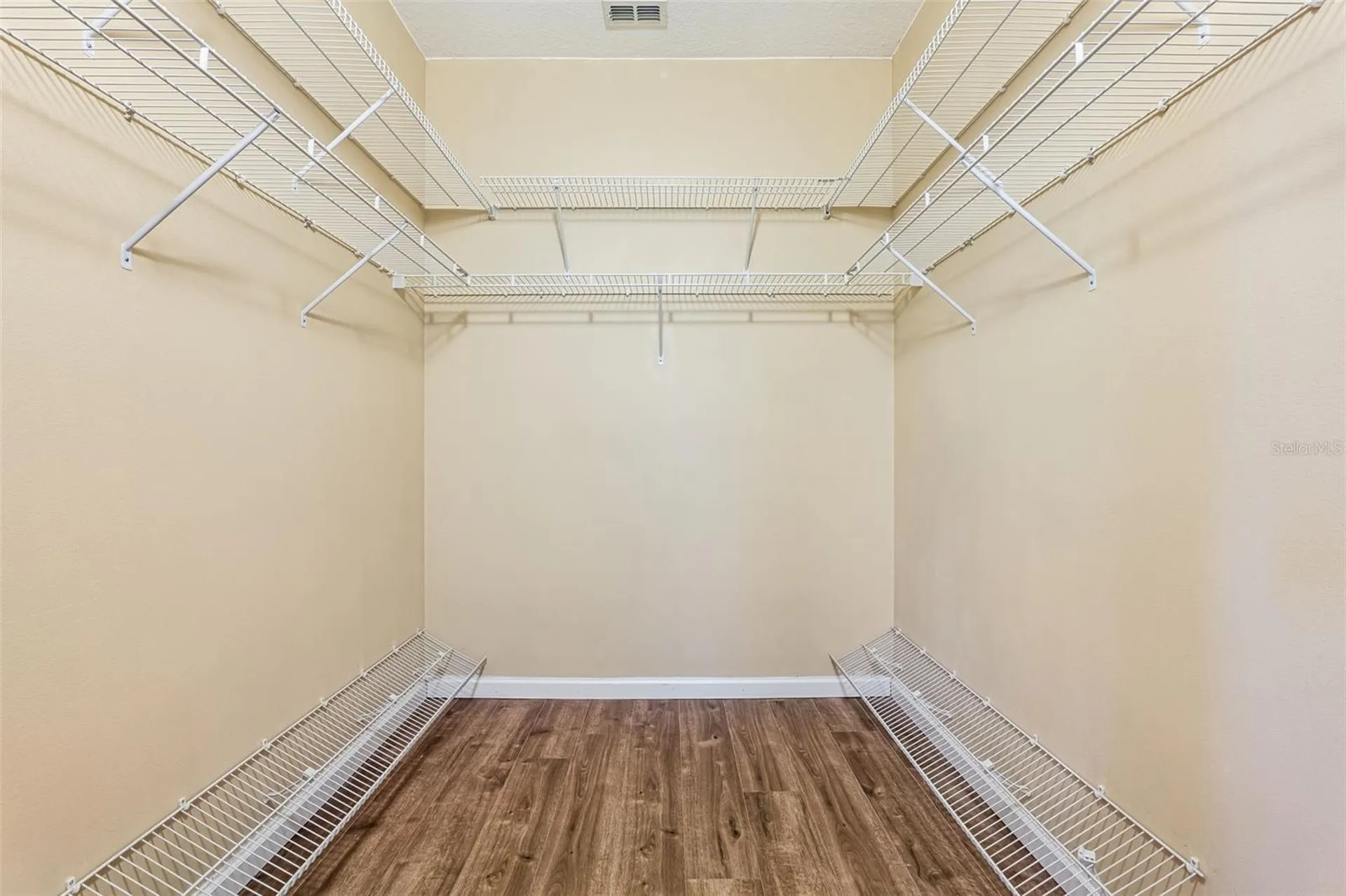 203 Heron Point Way Deland FL 32724