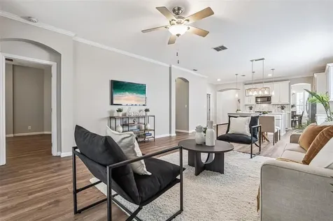 203 Heron Point Way Deland FL 32724