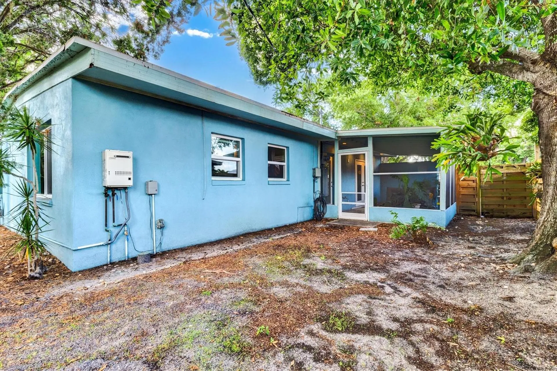 2504 N Radcliffe Place Bradenton FL 34207