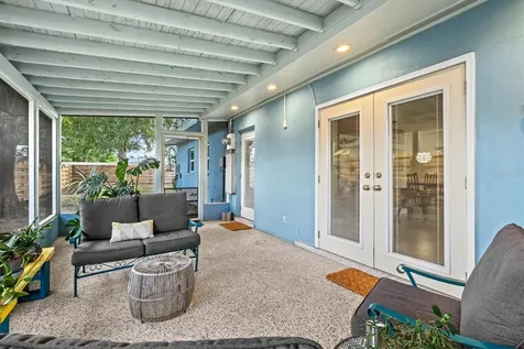 2504 N Radcliffe Place Bradenton FL 34207