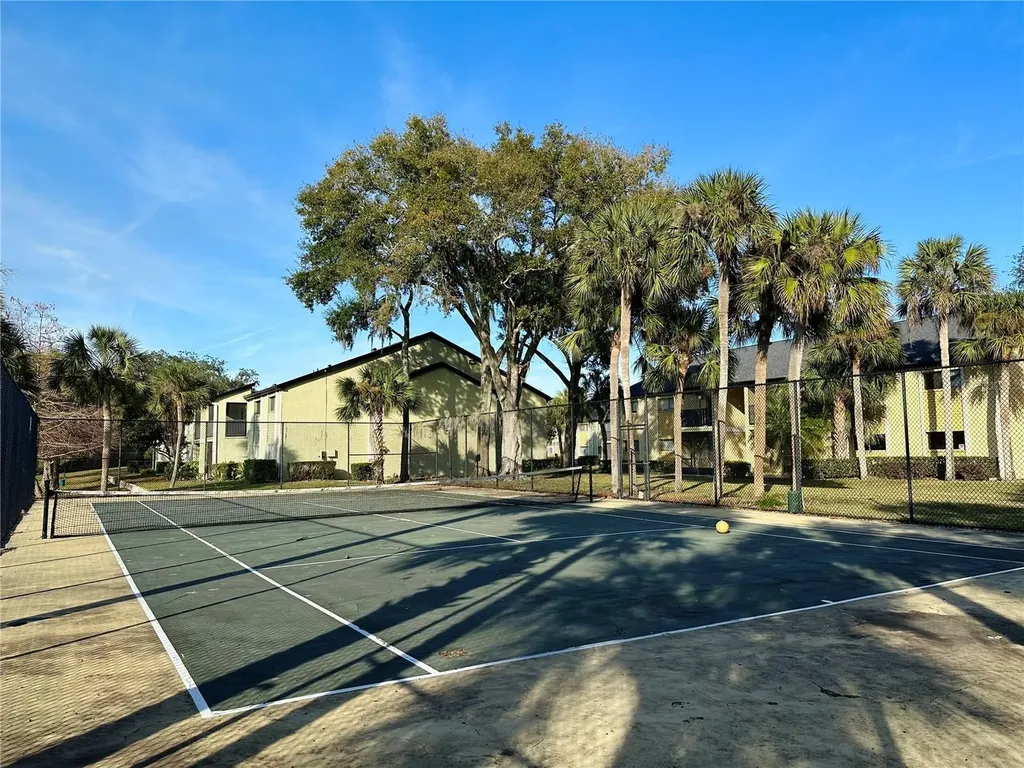 912 Lake Destiny Road Altamonte Springs FL 32714