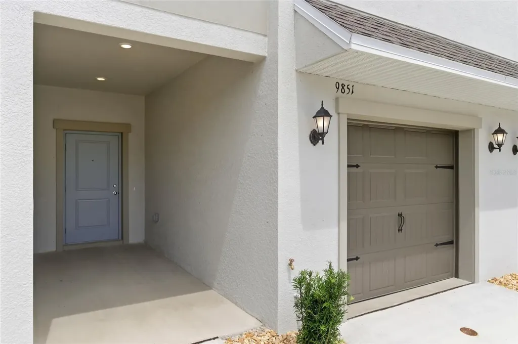 9851 Feaster Drive Wesley Chapel FL 33545