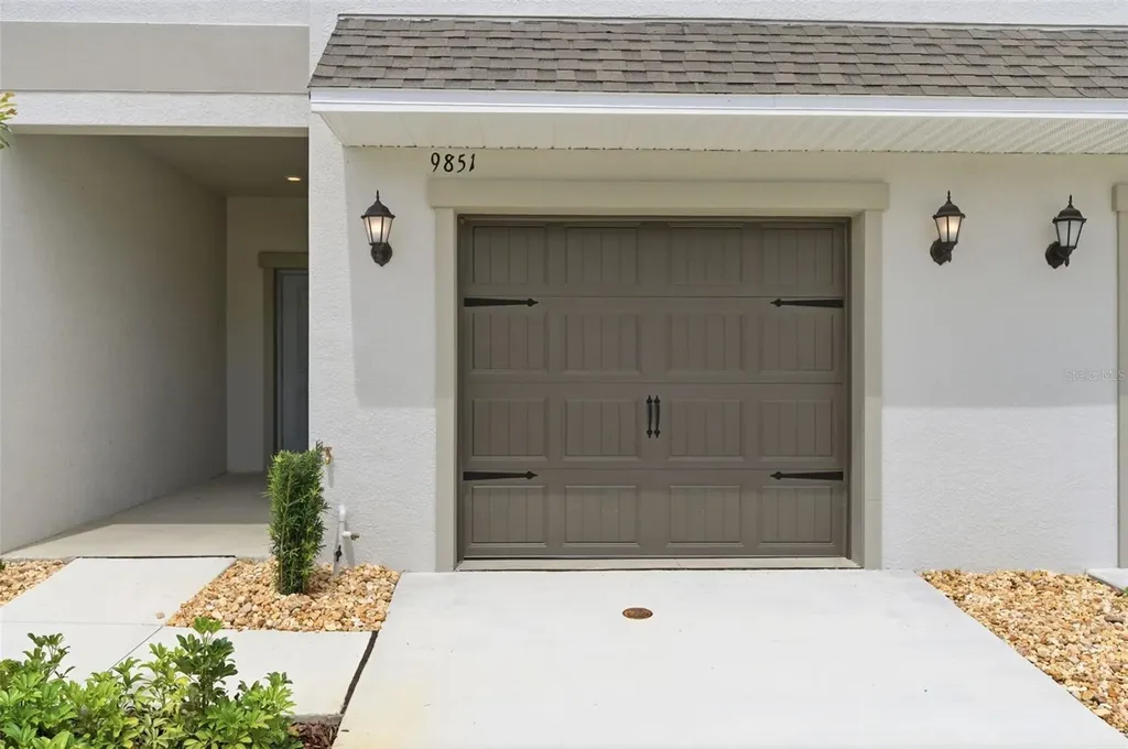 9851 Feaster Drive Wesley Chapel FL 33545