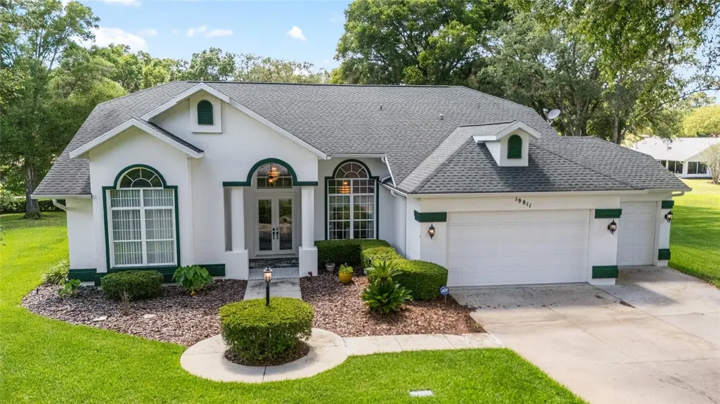 19811 SW 95th Street Dunnellon FL 34432