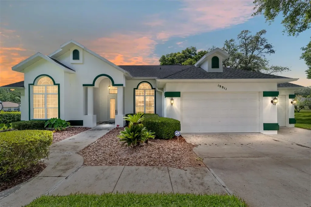 19811 SW 95th Street Dunnellon FL 34432