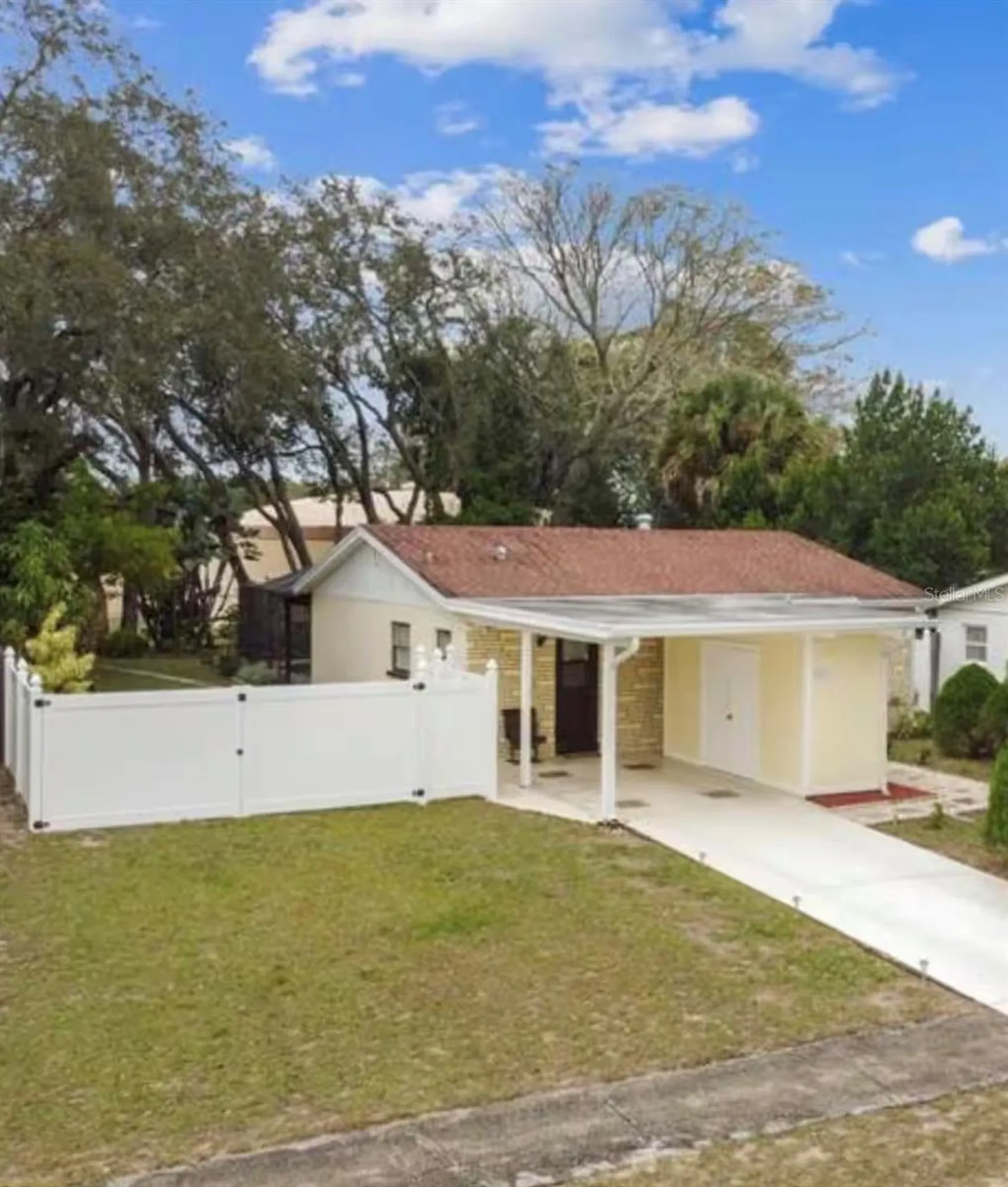 7316 Willow Park Drive Tampa FL 33637