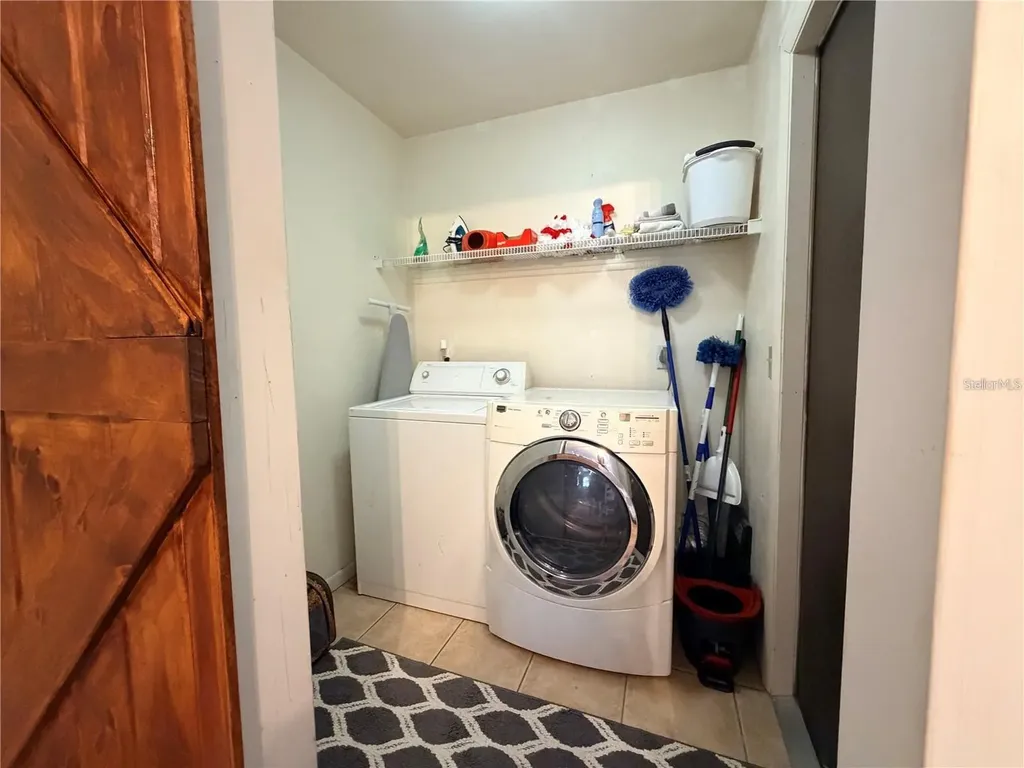 5418 SW 4th Place Gainesville FL 32607