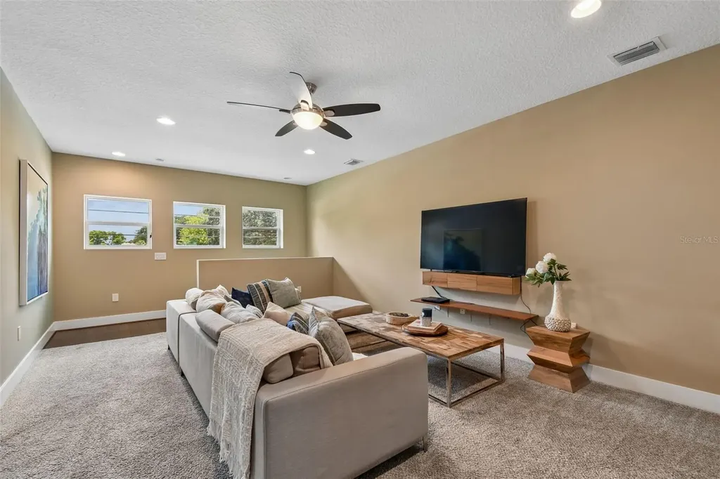 2107 Hargill Drive Orlando FL 32806
