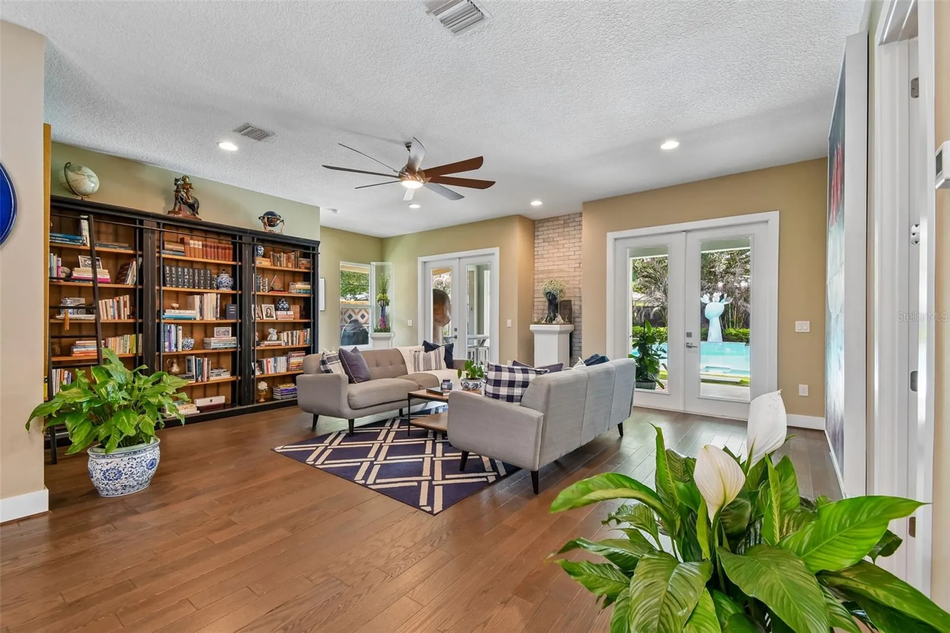 2107 Hargill Drive Orlando FL 32806