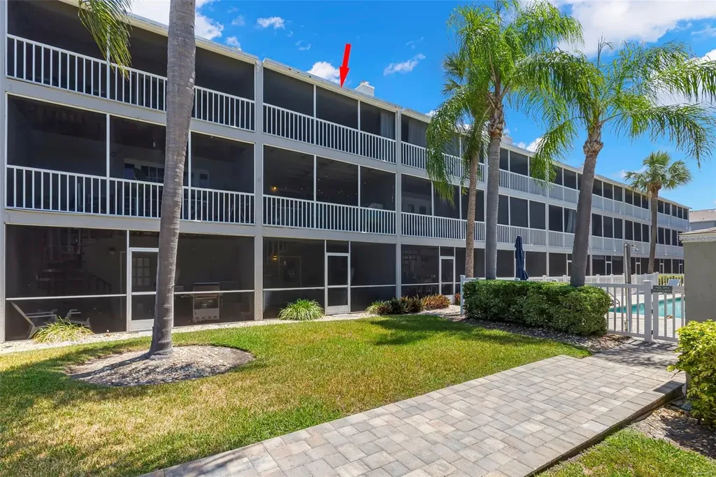 737 Pinellas Bayway S St Petersburg FL 33715