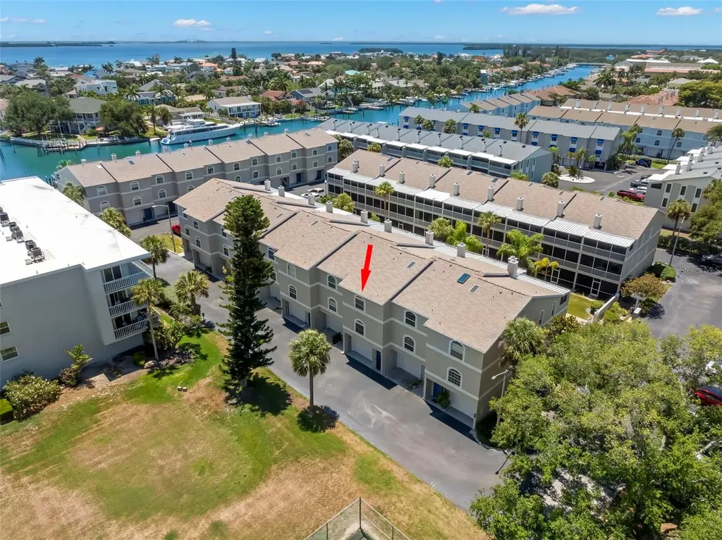 737 Pinellas Bayway S St Petersburg FL 33715