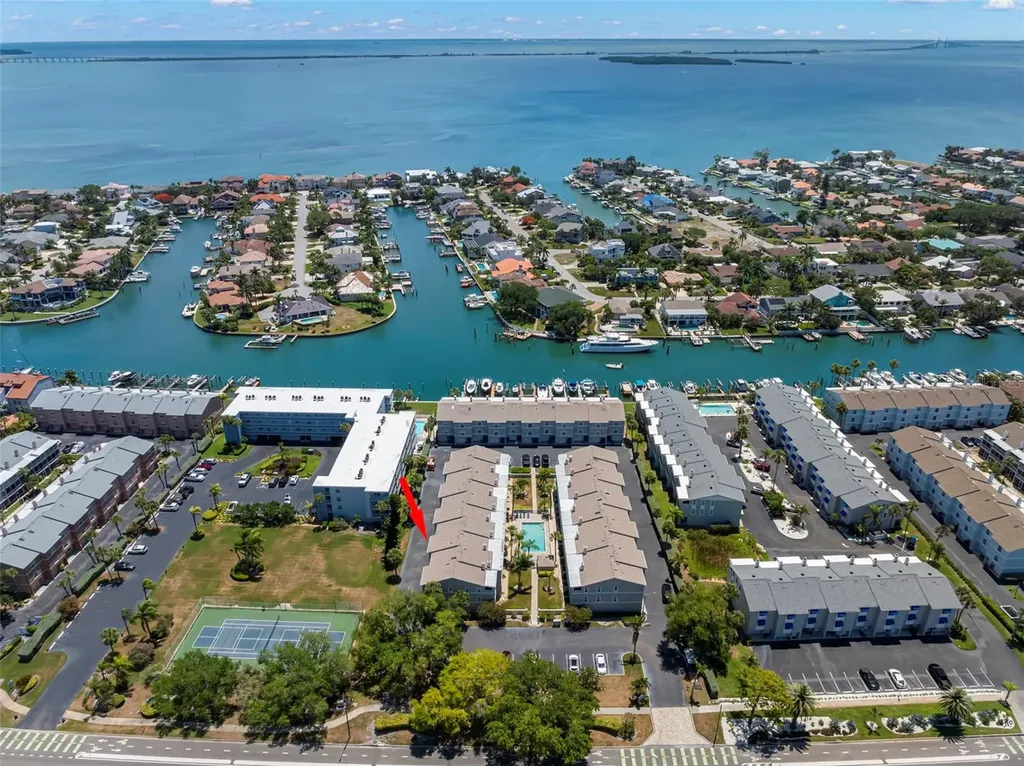 737 Pinellas Bayway S St Petersburg FL 33715