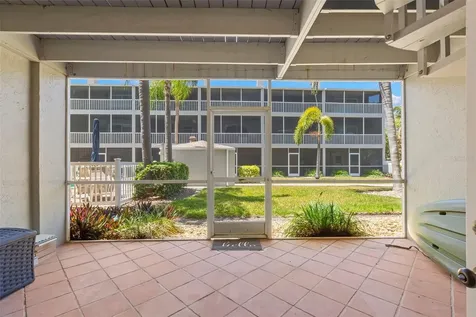 737 Pinellas Bayway S St Petersburg FL 33715