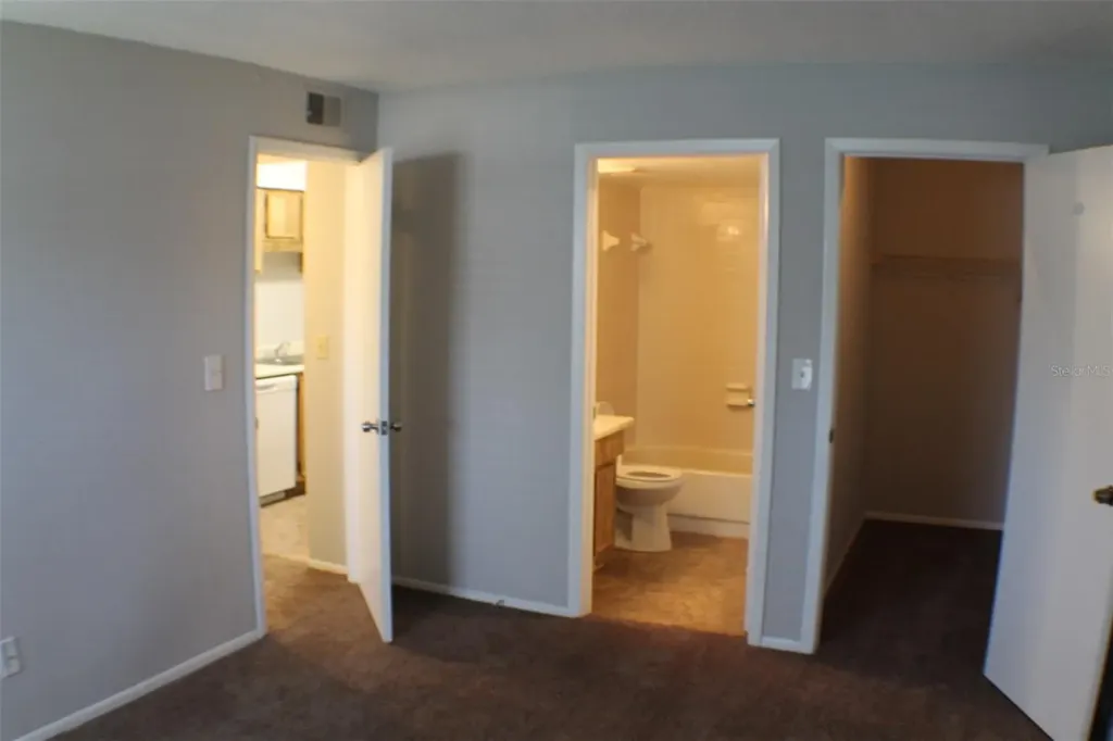 3944 Tumble Wood Trail Tampa FL 33613