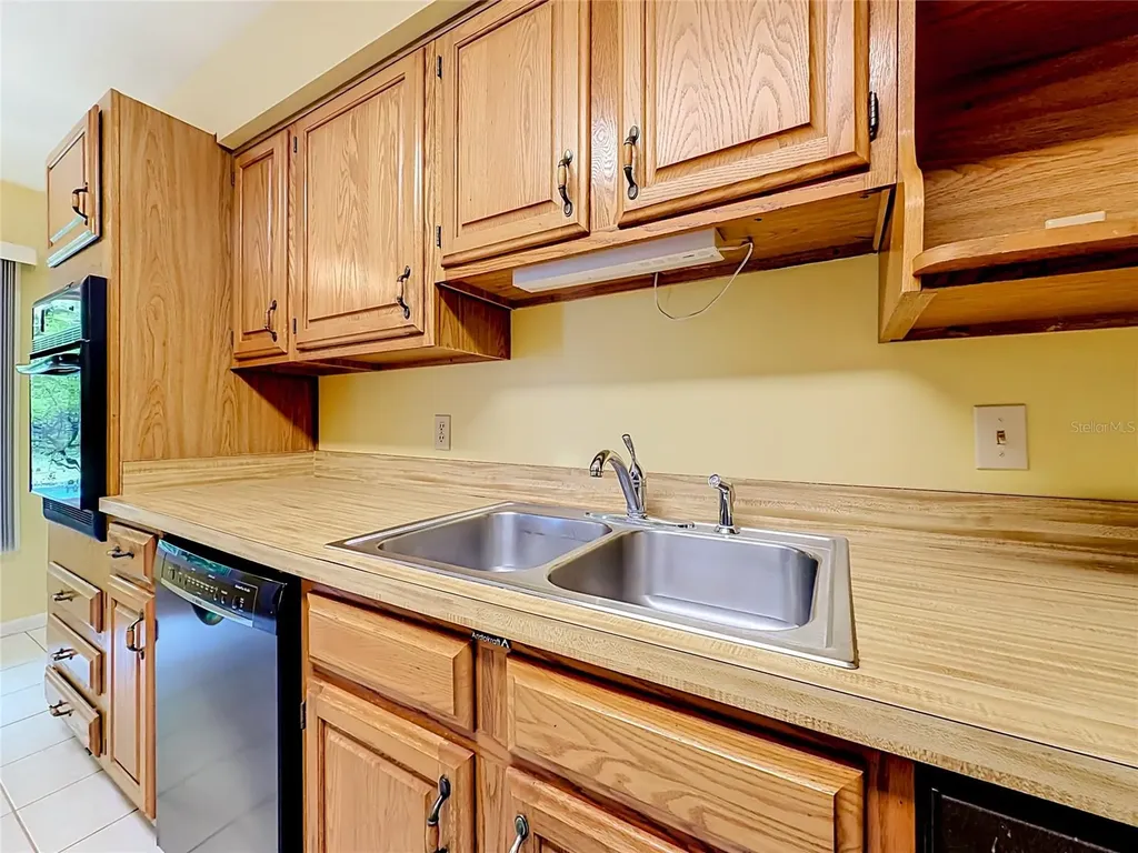 231 SE 52nd Court Ocala FL 34471