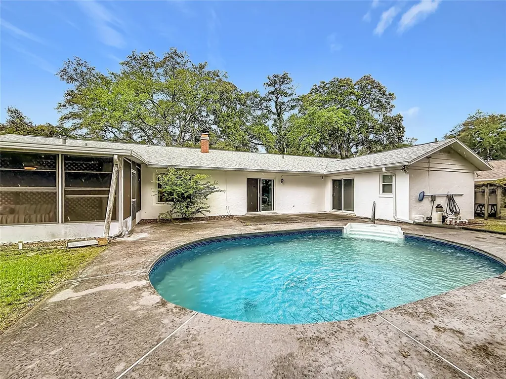 231 SE 52nd Court Ocala FL 34471