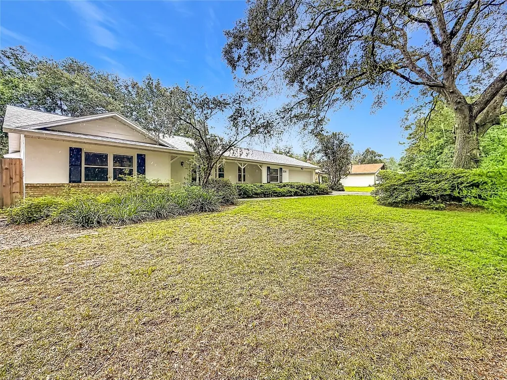 231 SE 52nd Court Ocala FL 34471