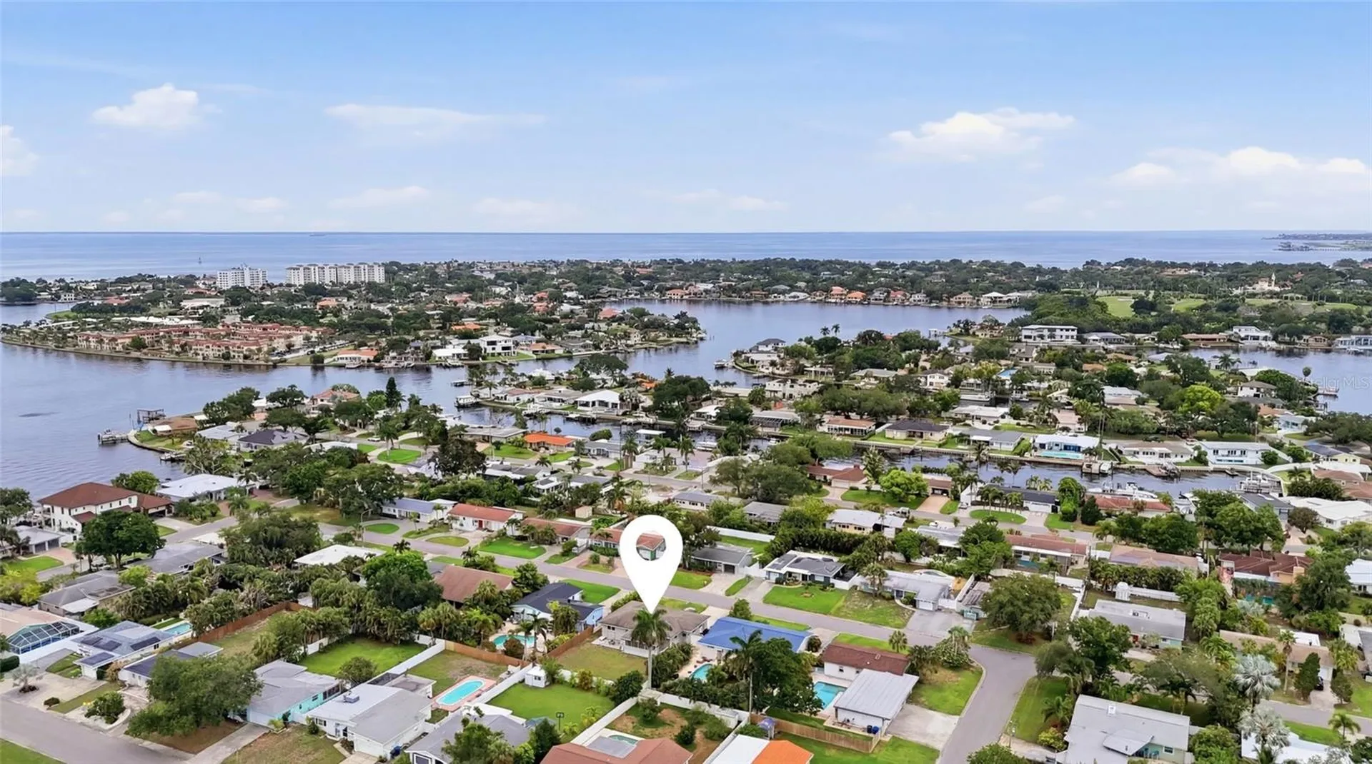 1129 39th Avenue NE St Petersburg FL 33703
