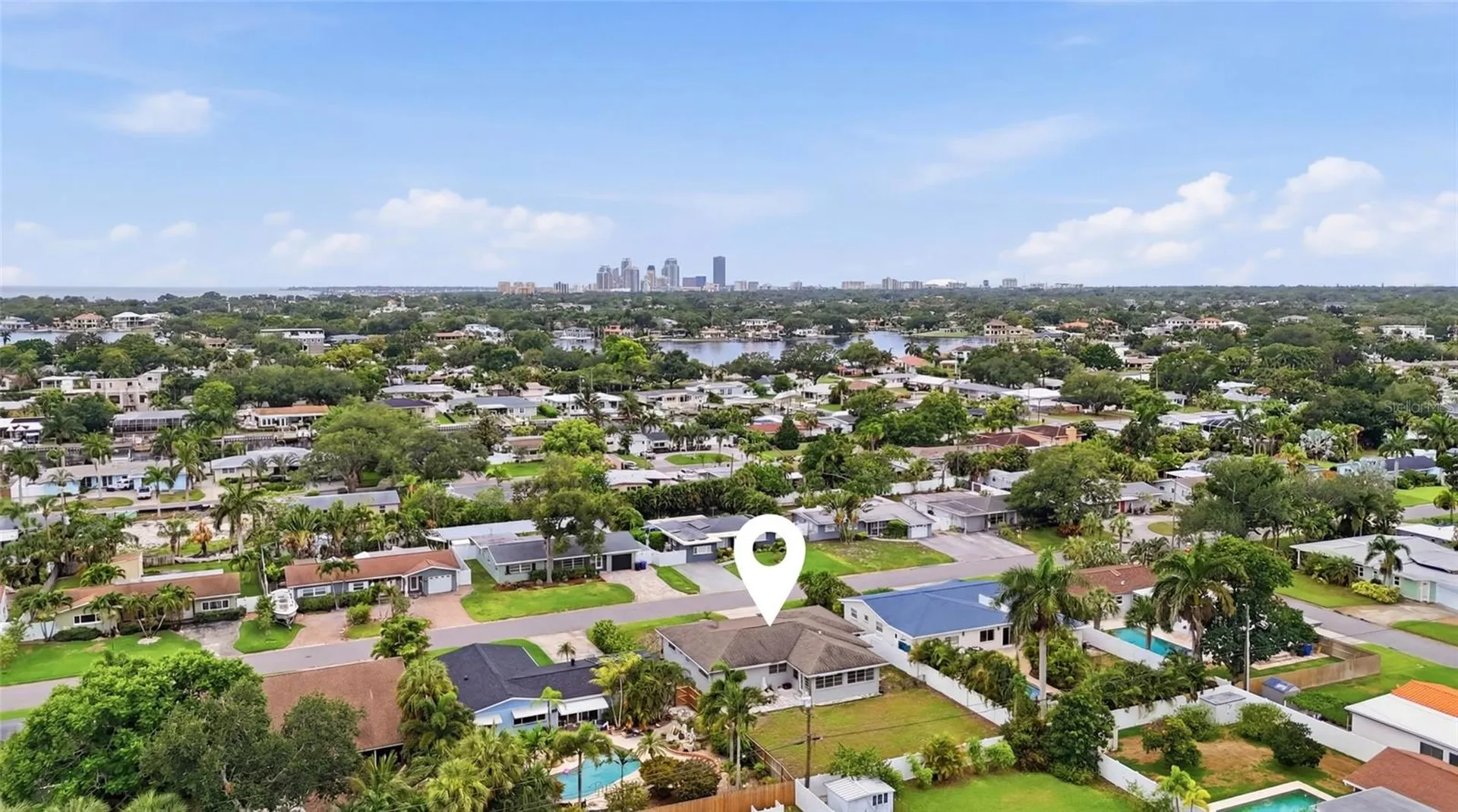 1129 39th Avenue NE St Petersburg FL 33703