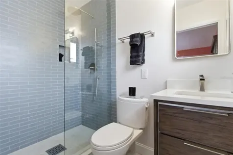 1129 39th Avenue NE St Petersburg FL 33703
