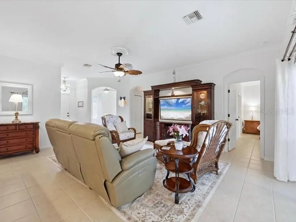 2816 Suncoast Lakes Boulevard Port Charlotte FL 33980