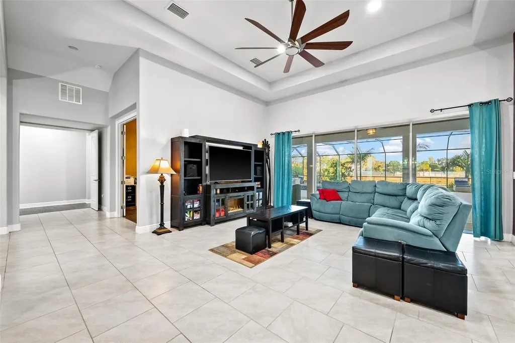 7484 Ripetta Street Sarasota FL 34240