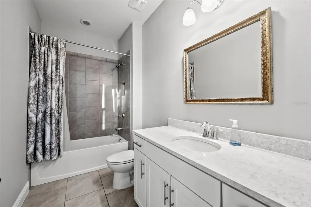 7484 Ripetta Street Sarasota FL 34240