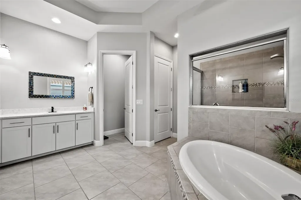 7484 Ripetta Street Sarasota FL 34240