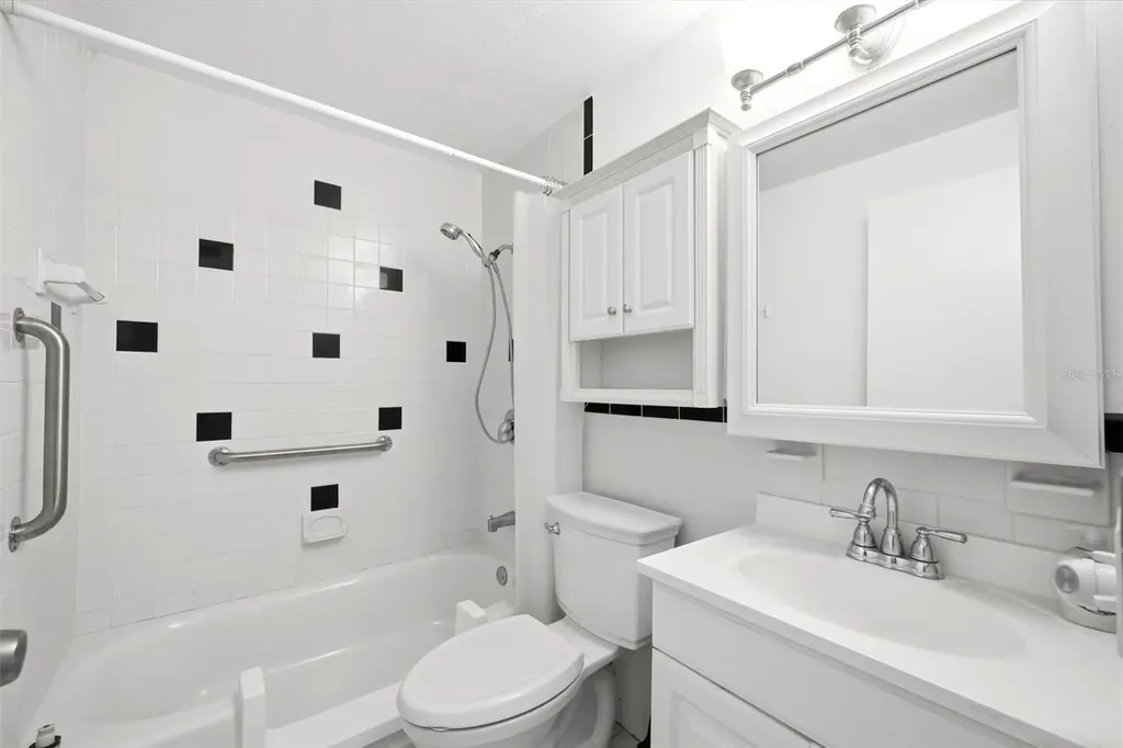 2434 Australia Way E Clearwater FL 33763