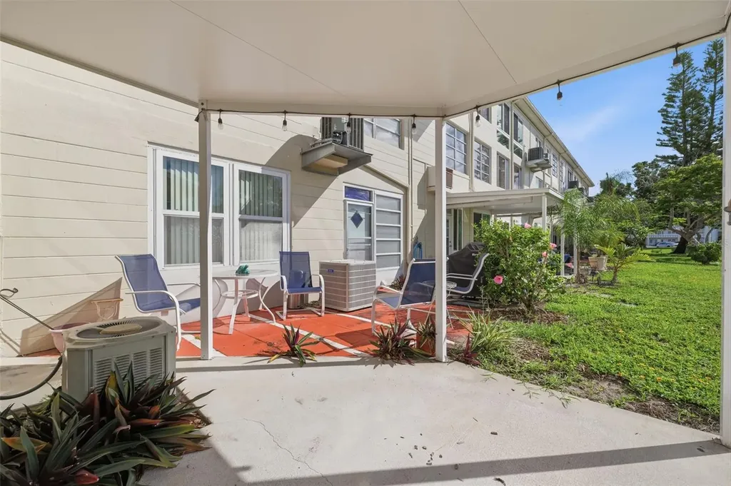 2434 Australia Way E Clearwater FL 33763