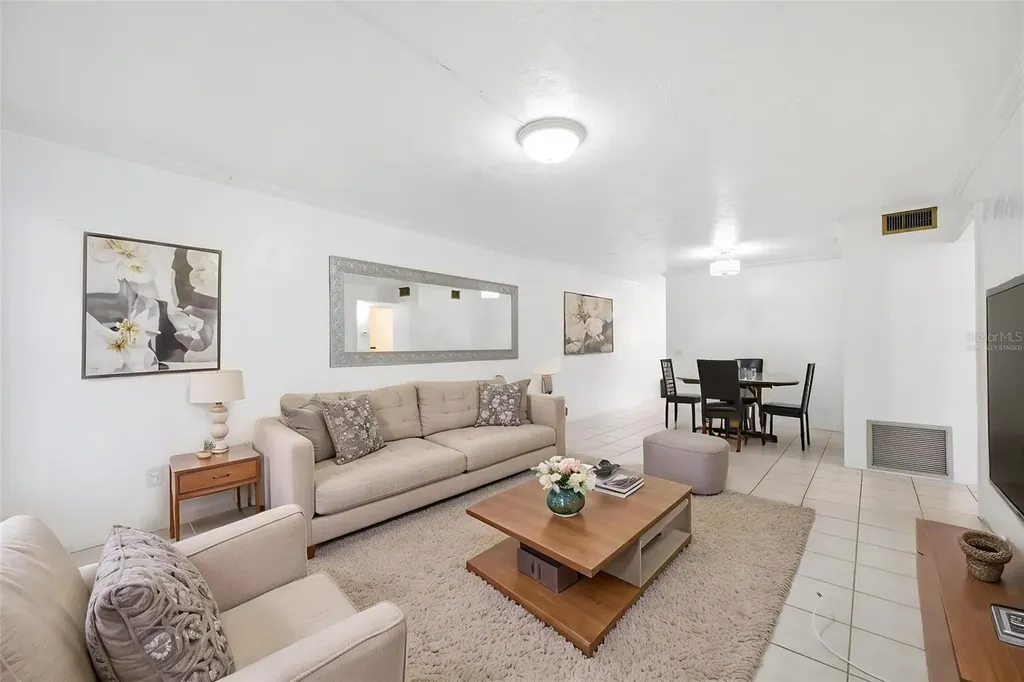 2434 Australia Way E Clearwater FL 33763