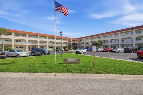 2434 Australia Way E Clearwater FL 33763