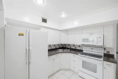 2434 Australia Way E Clearwater FL 33763